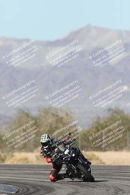 media/Dec-04-2025-Racers Edge (Thu) [[5ebc9f124d]]/3-B Group/1-Session 1 (Turn 7)/